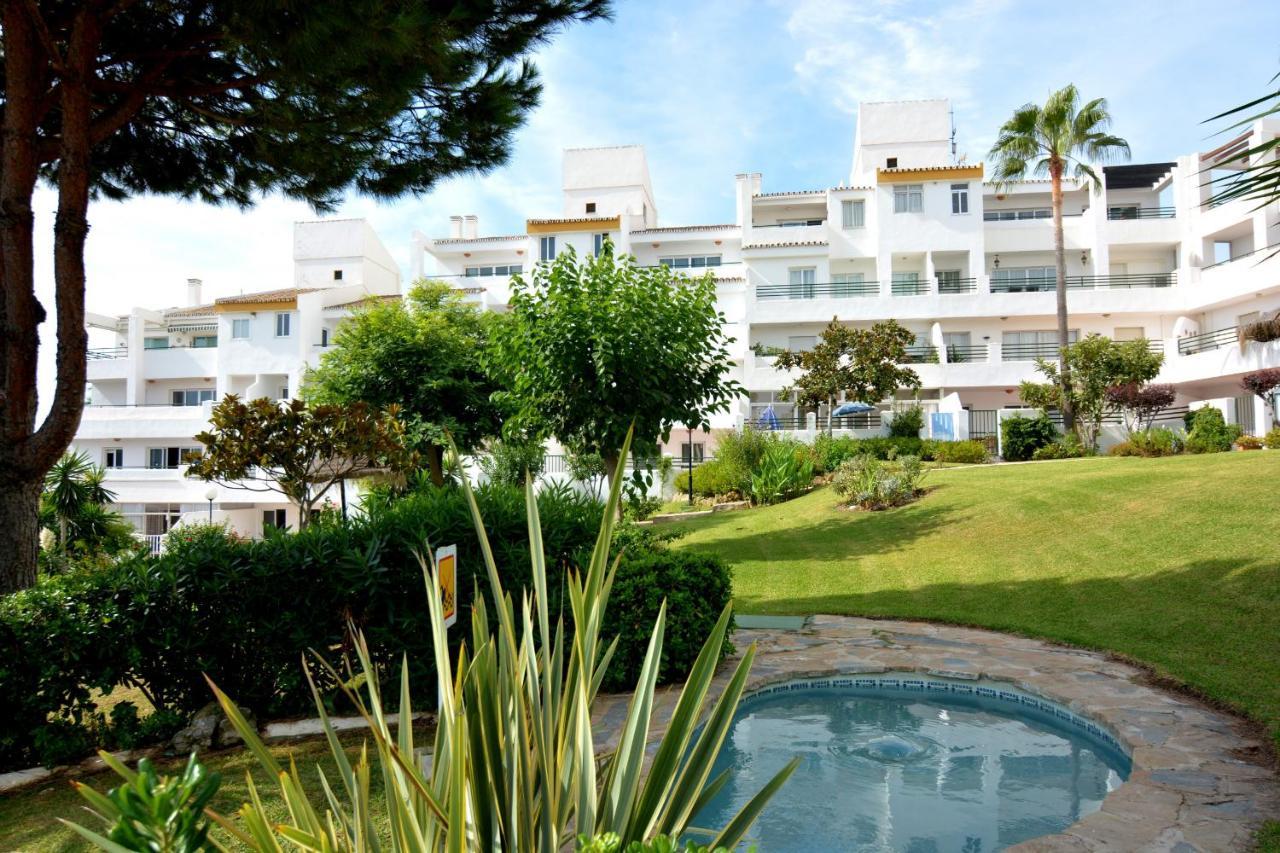 Playa & Beach Apartments Mijas Costa & Fuengirola By Alfresco Stays El Faro Extérieur photo